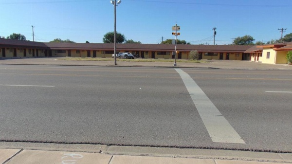 HERITAGE BUDGET INN image 13